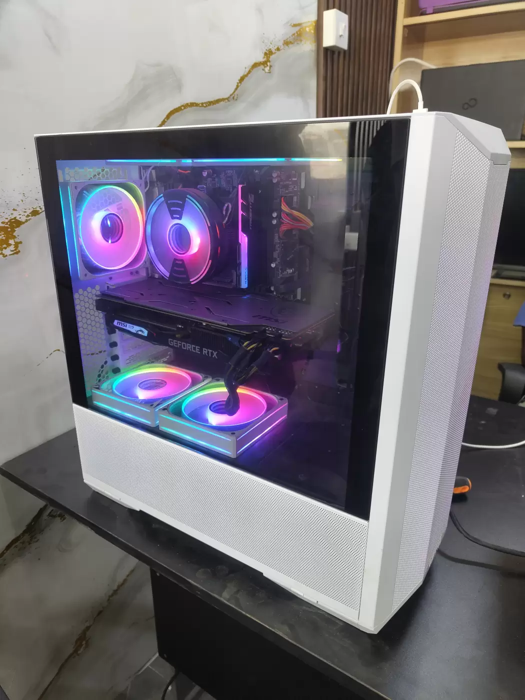 GIGABYTE B360 Gaming PC